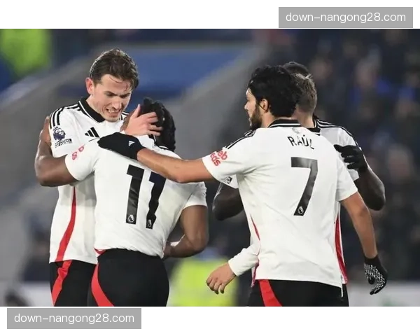 布伦特福德1-1西汉姆联,争议点球判罚引VAR再次成为赛后焦点 布伦特福德1-1西汉姆联,争议点球判罚引VAR再次成为赛后焦点